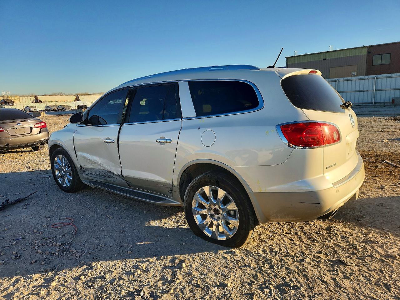 2011 BUICK ENCLAVE CXL photo 2