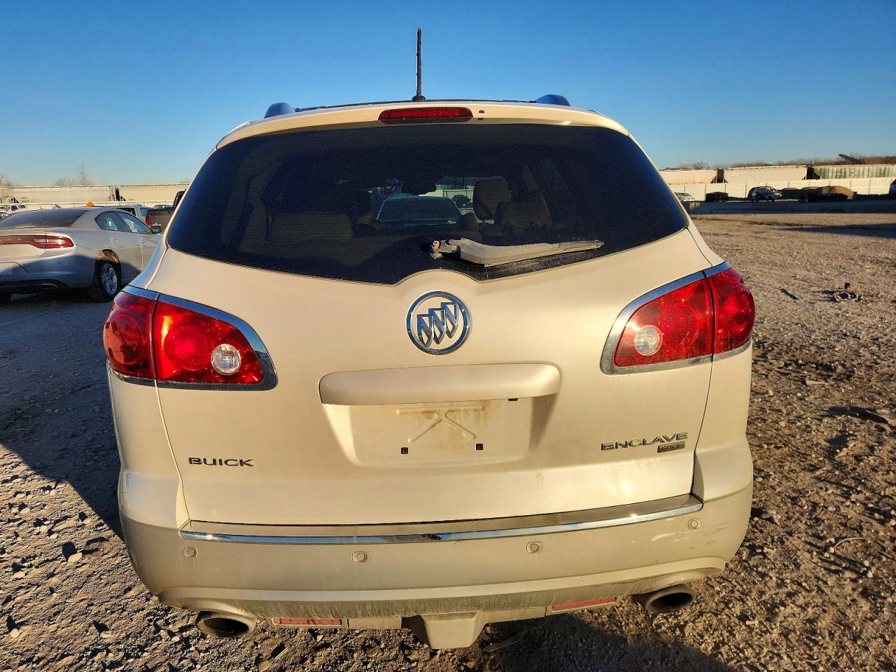 2011 BUICK ENCLAVE CXL photo 6