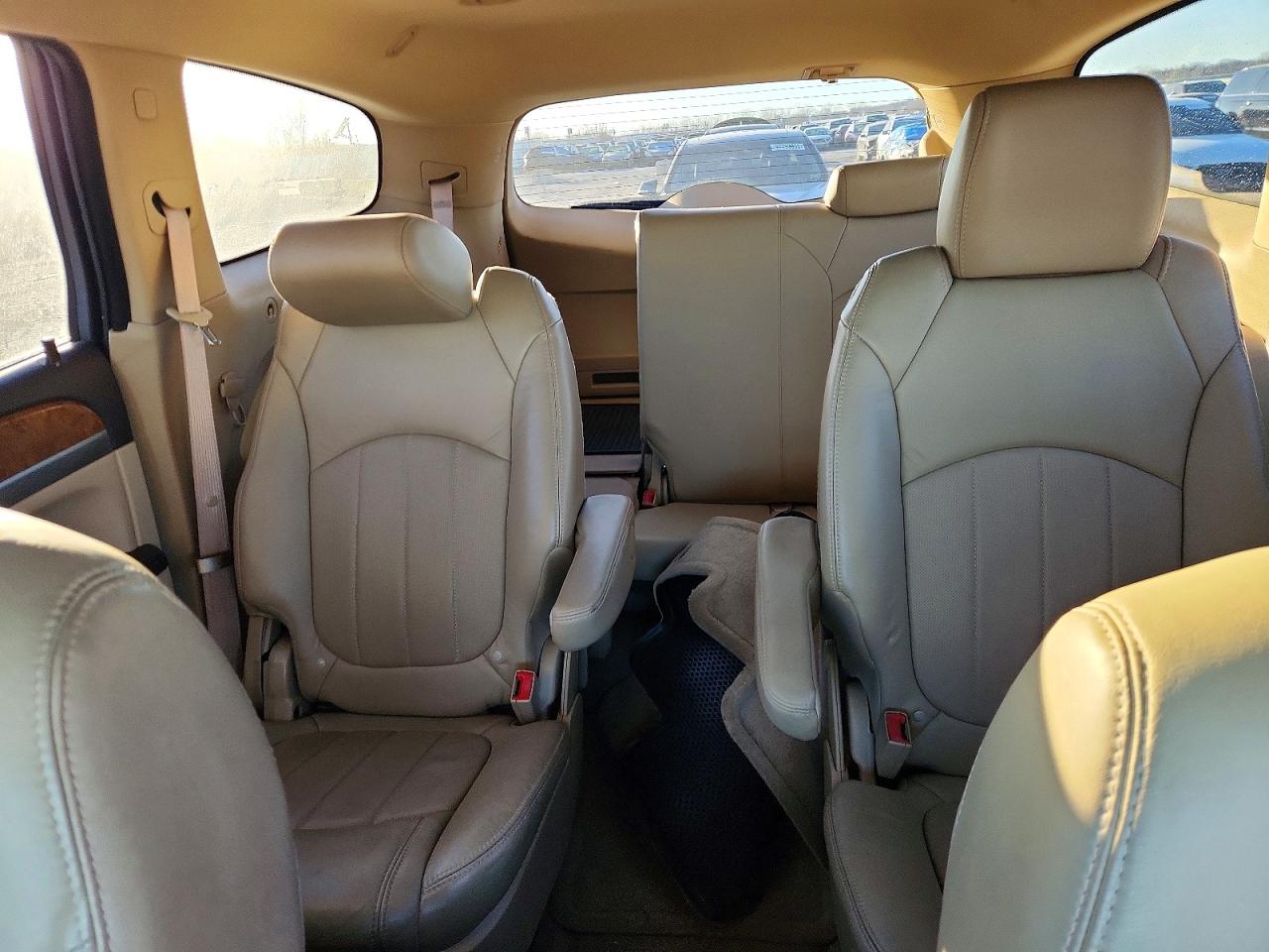 2011 BUICK ENCLAVE CXL photo 10