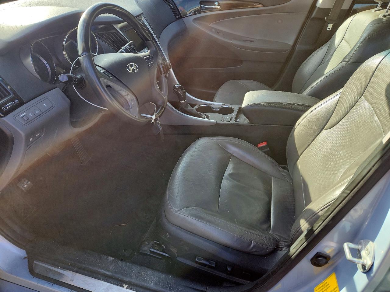 2013 HYUNDAI SONATA SE photo 7