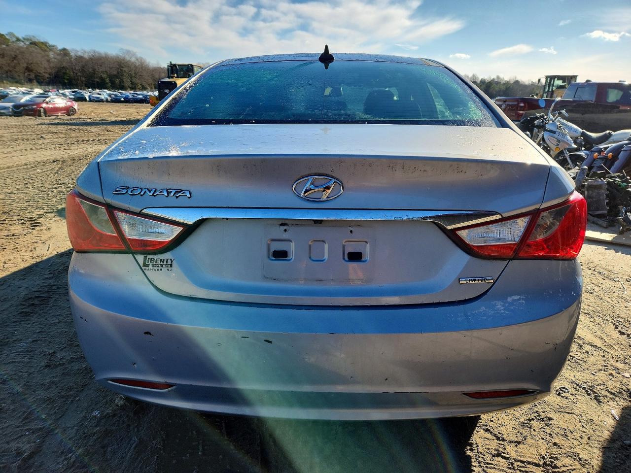 2013 HYUNDAI SONATA SE photo 6