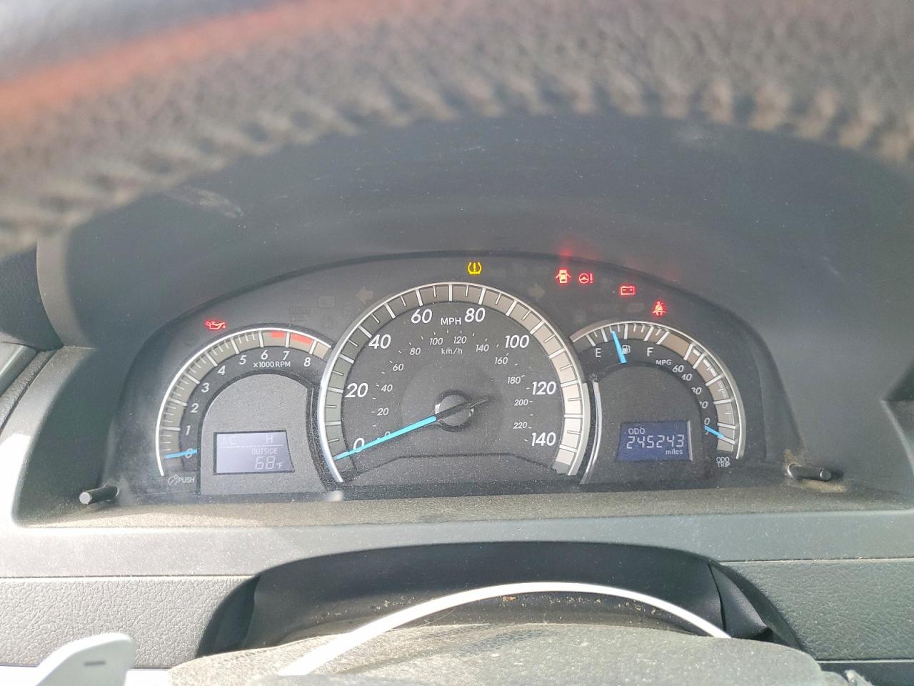 2012 TOYOTA CAMRY BASE photo 17