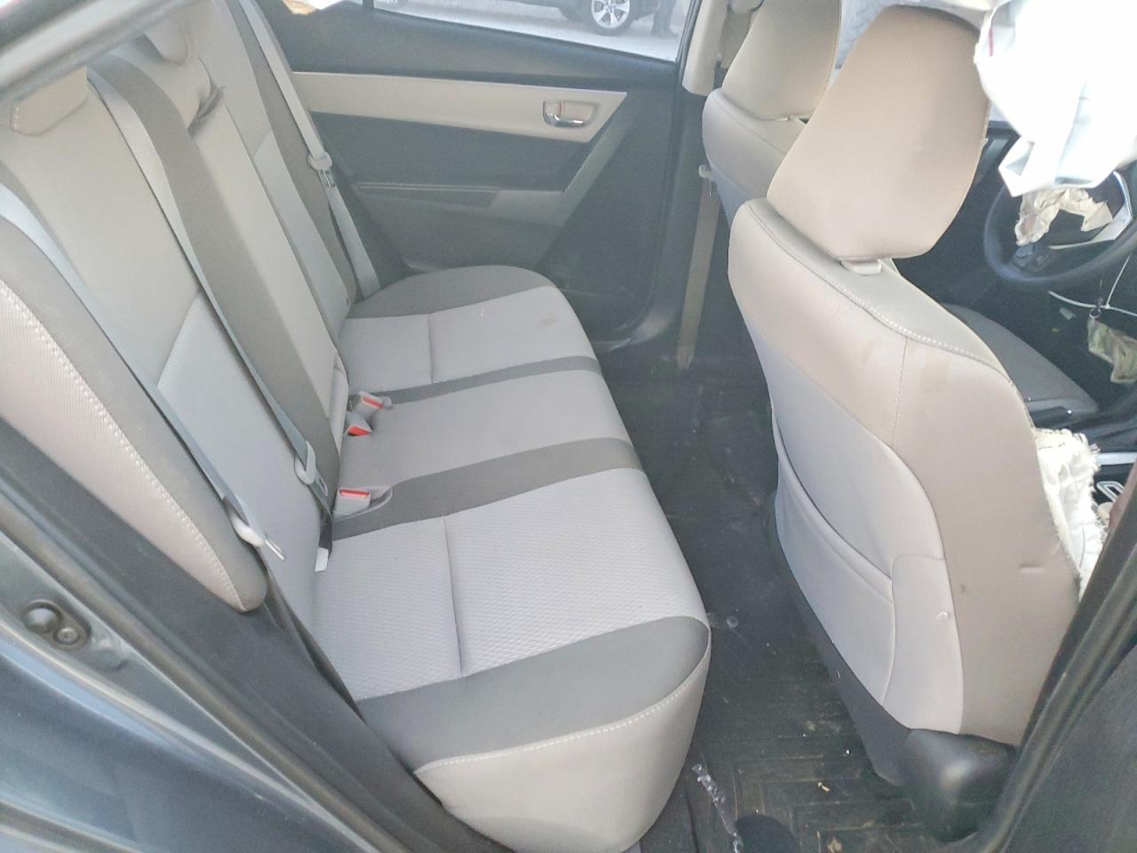2017 TOYOTA COROLLA photo 19