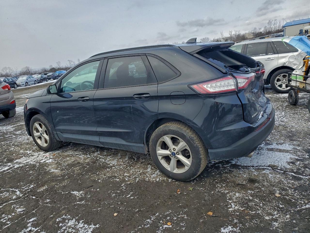 2015 FORD EDGE SE photo 2