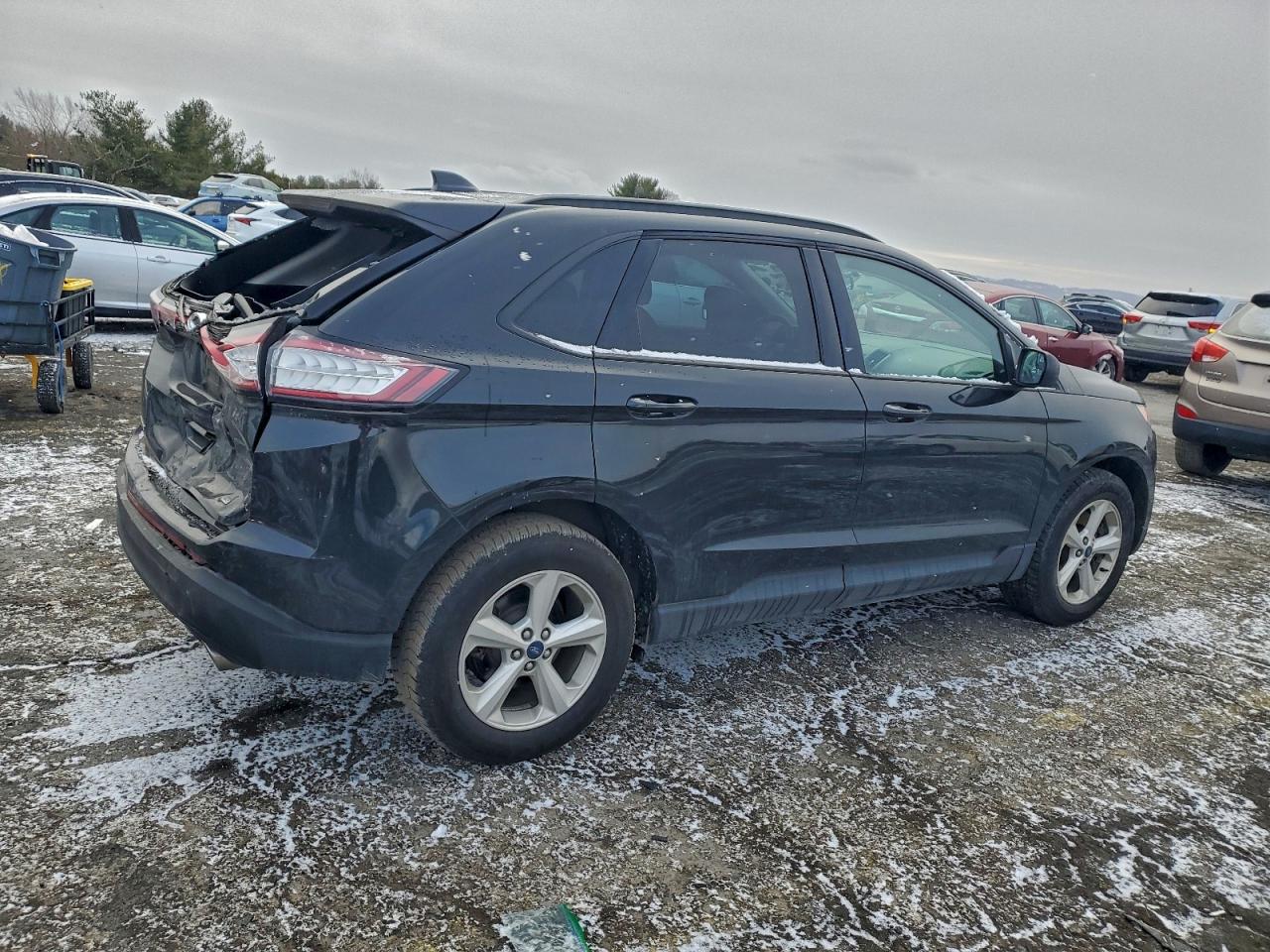 2015 FORD EDGE SE photo 3