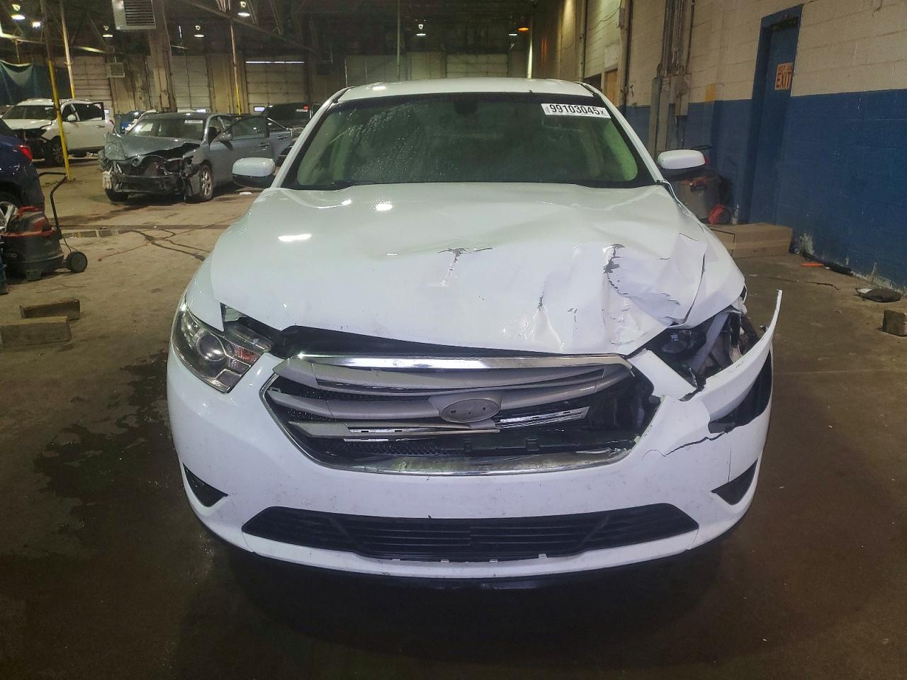 2016 FORD TAURUS SEL photo 5
