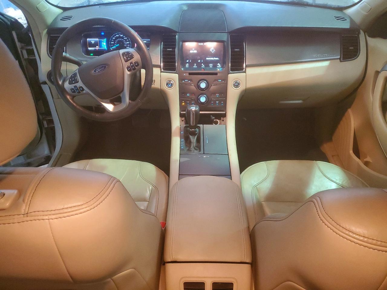 2016 FORD TAURUS SEL photo 8
