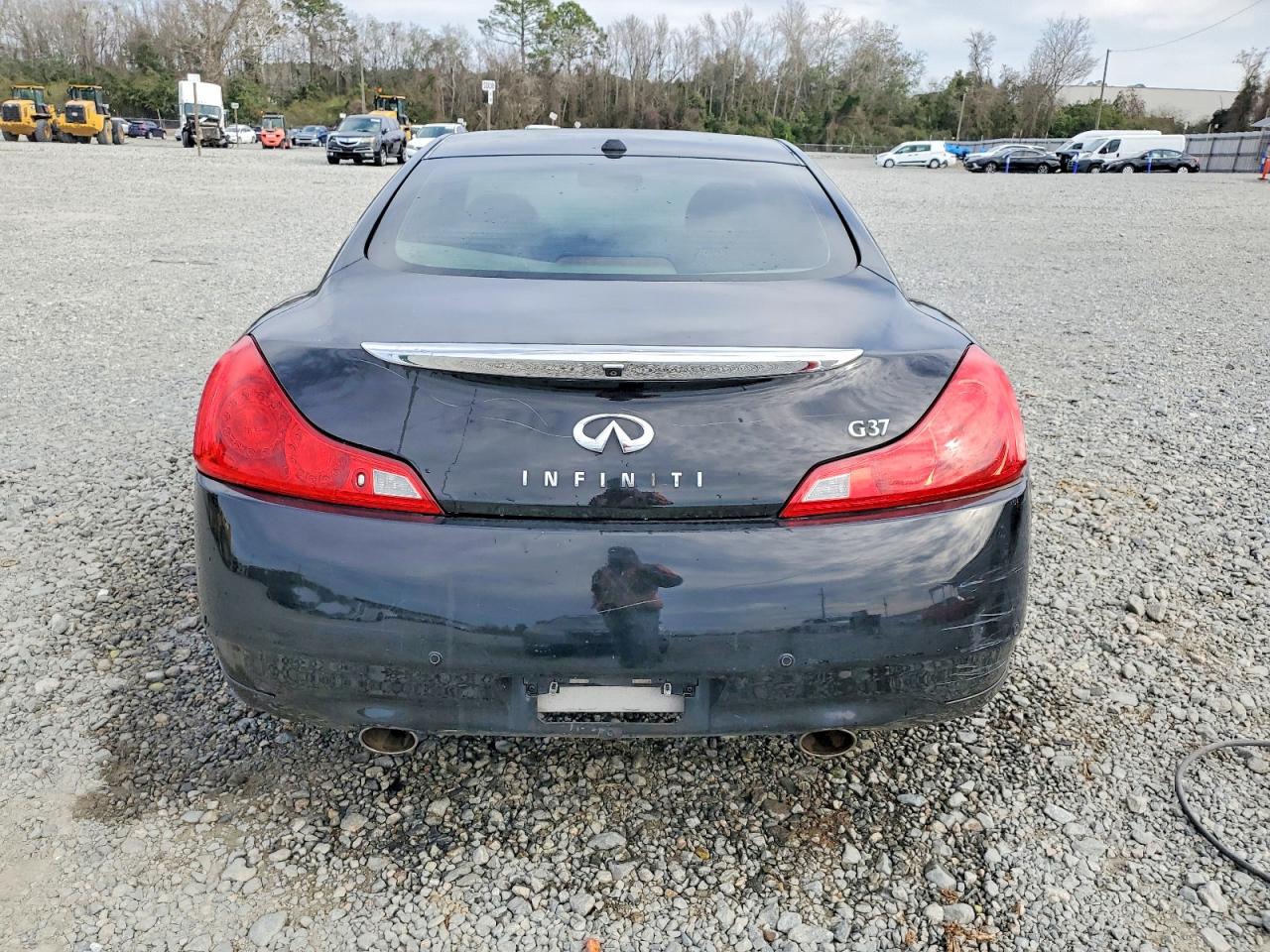 2012 INFINITI G37 BASE photo 6