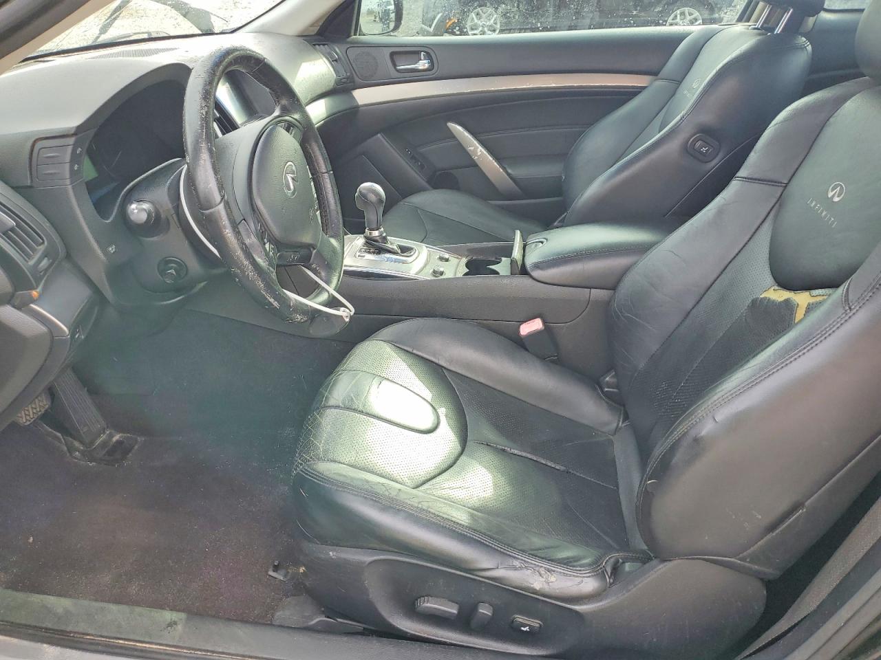 2012 INFINITI G37 BASE photo 7