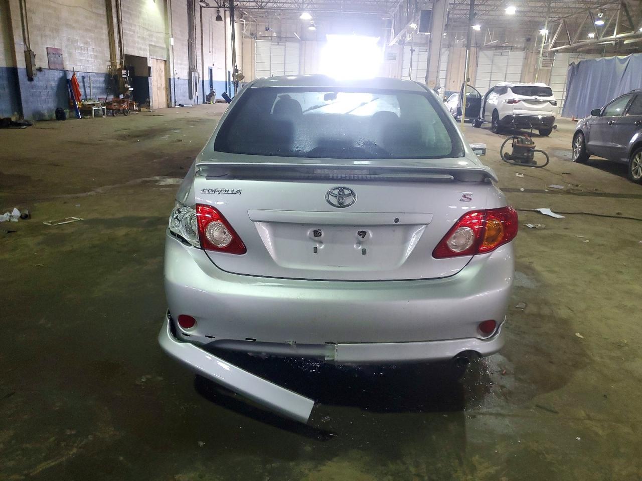2010 TOYOTA COROLLA BASE photo 6