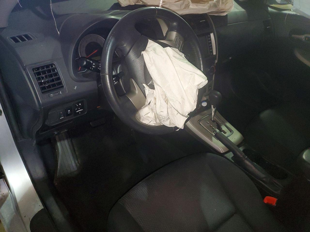 2010 TOYOTA COROLLA BASE photo 8