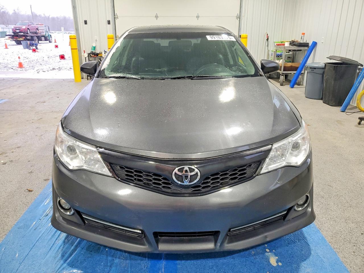 2014 TOYOTA CAMRY L photo 5