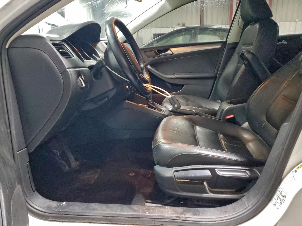 2017 VOLKSWAGEN JETTA SE photo 7