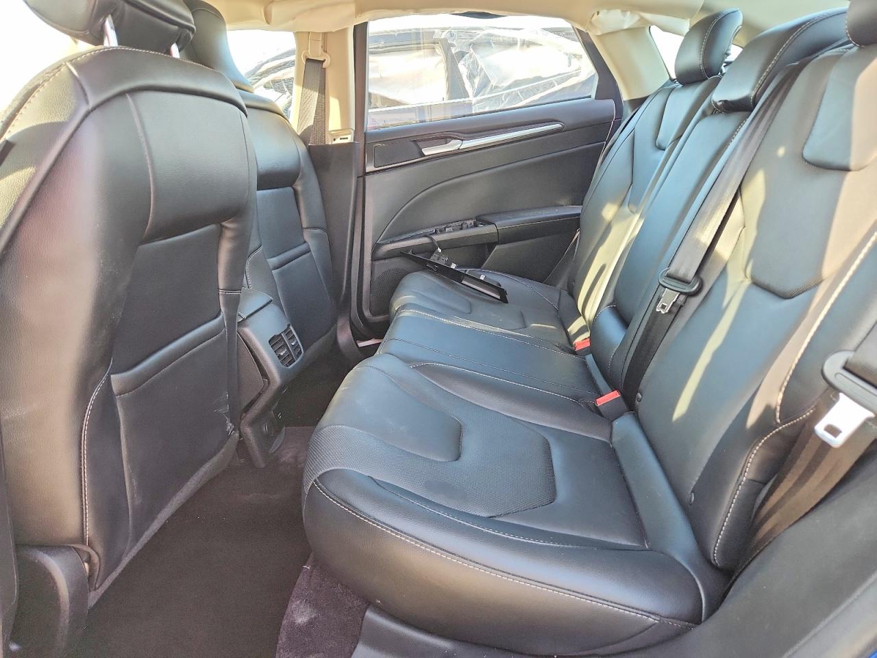 2017 FORD FUSION TITANIUM photo 19