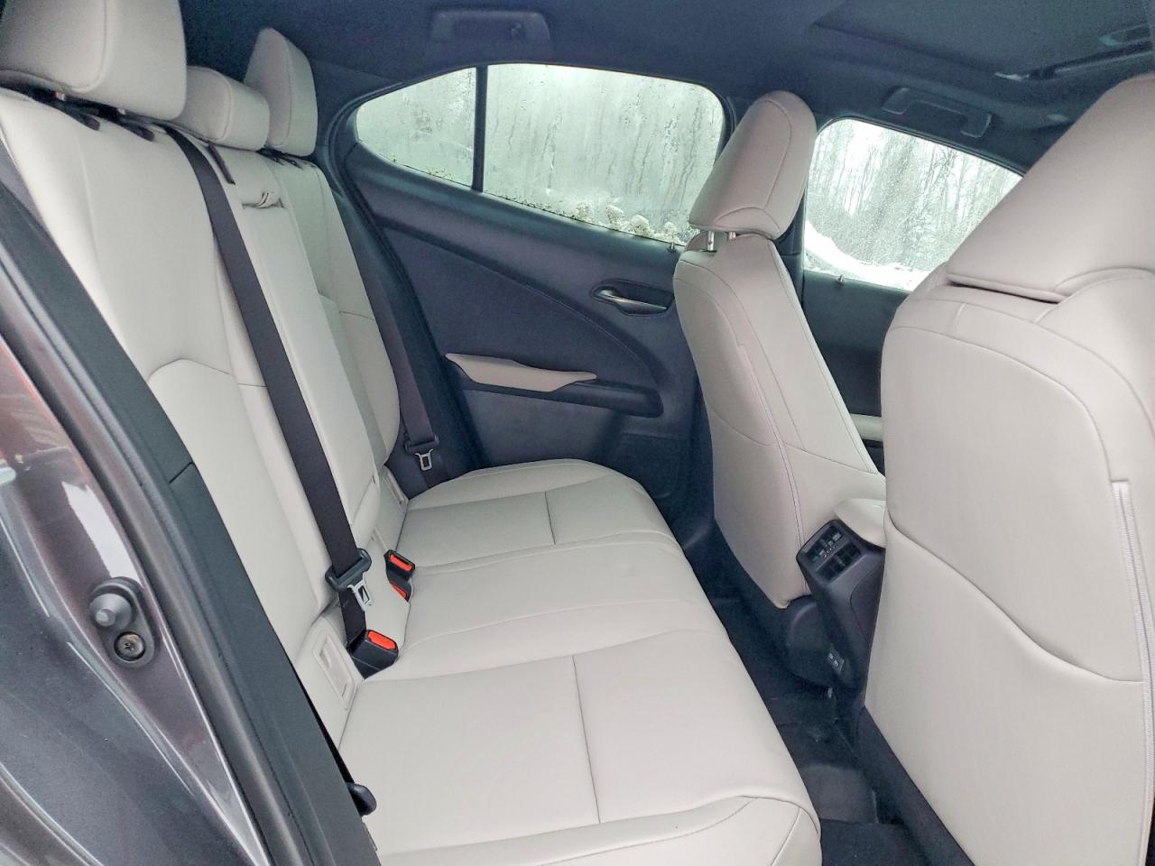 2025 LEXUS UX 300H BASE photo 11