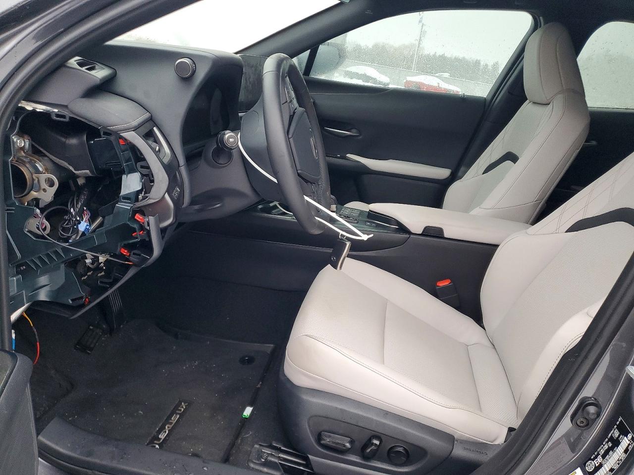 2025 LEXUS UX 300H BASE photo 7