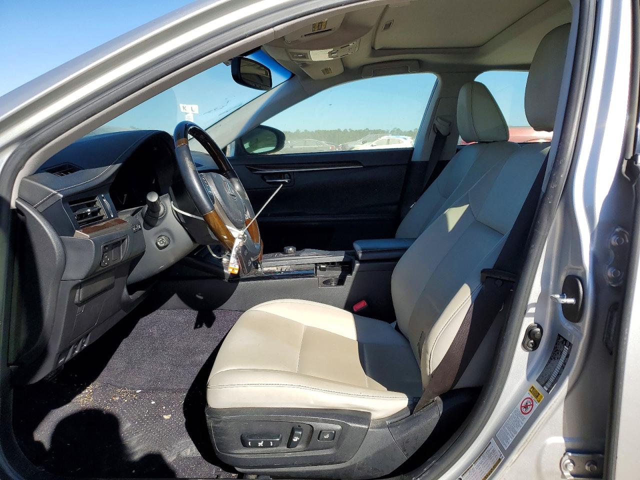 2013 LEXUS ES 350 photo 7