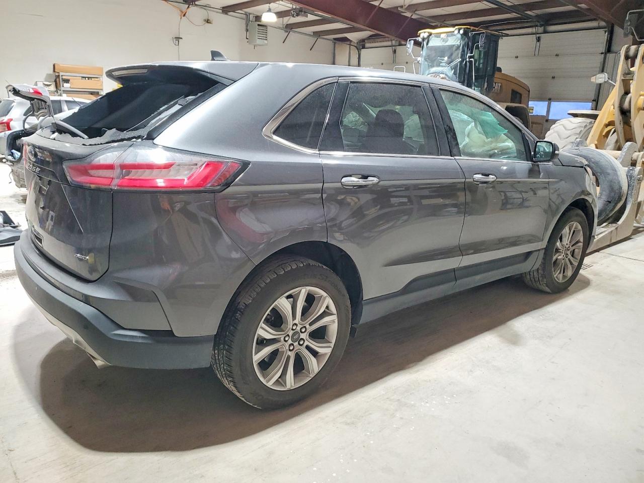 2024 FORD EDGE TITANIUM photo 3