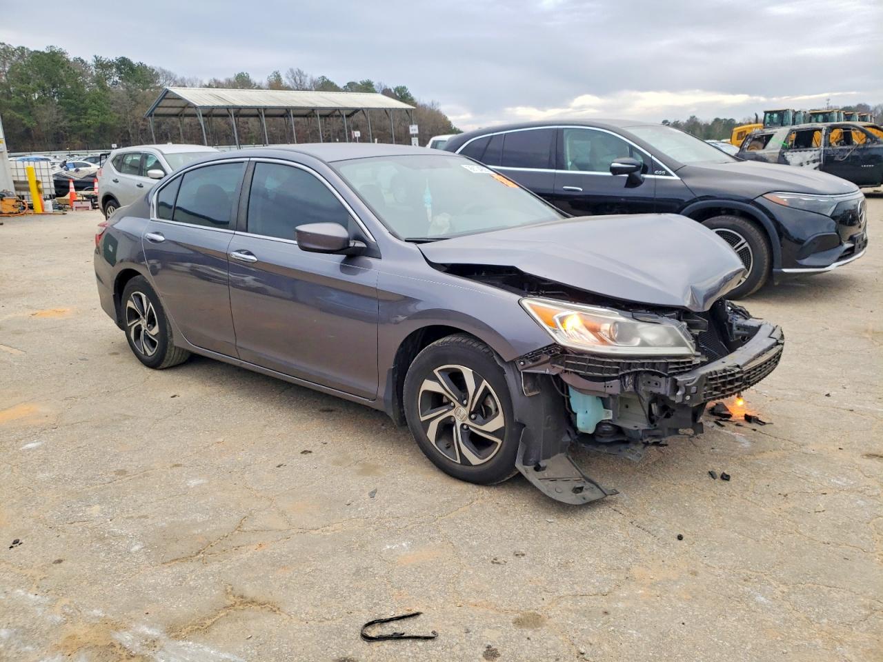 2017 HONDA ACCORD LX photo 4