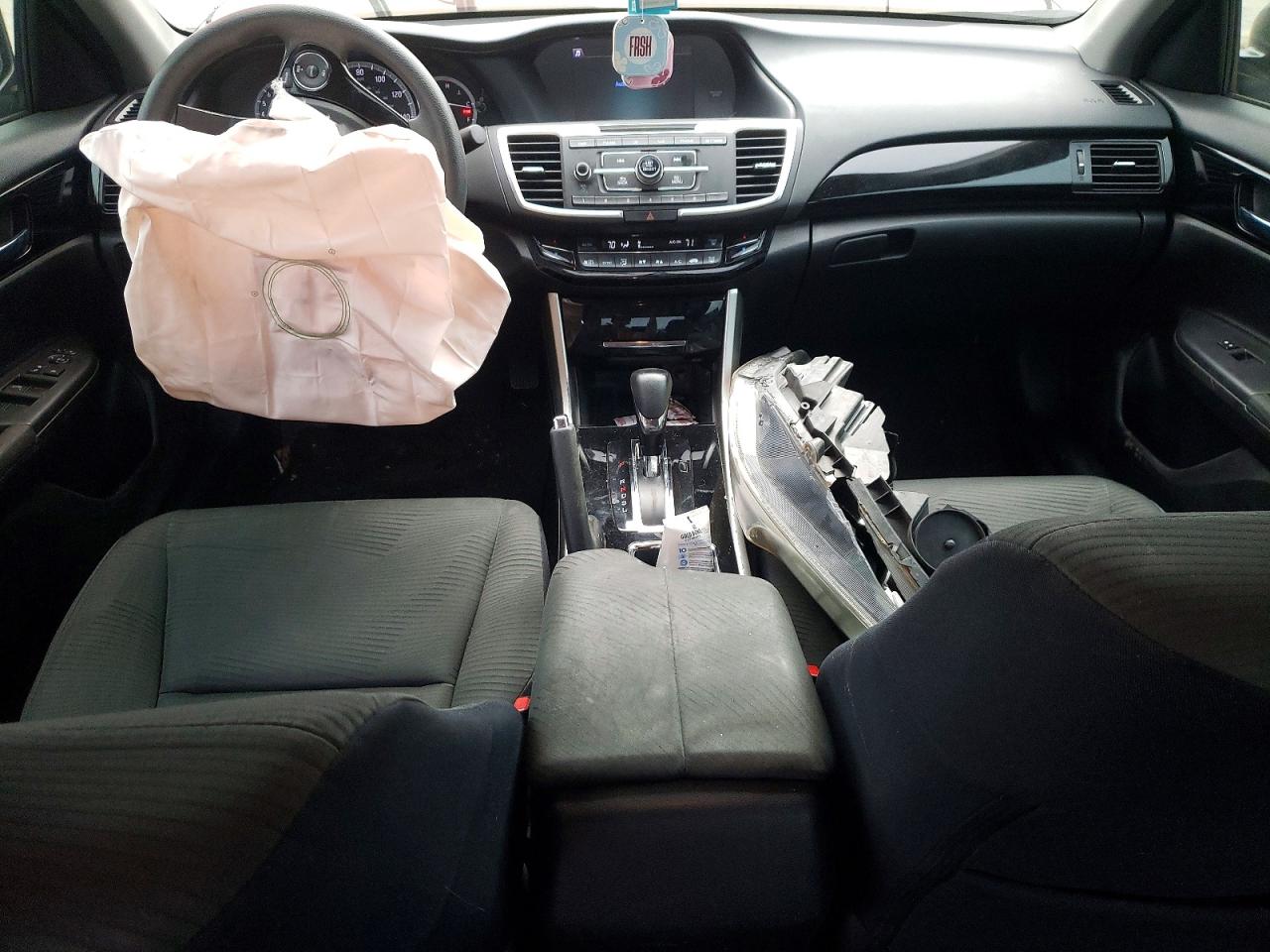 2017 HONDA ACCORD LX photo 8