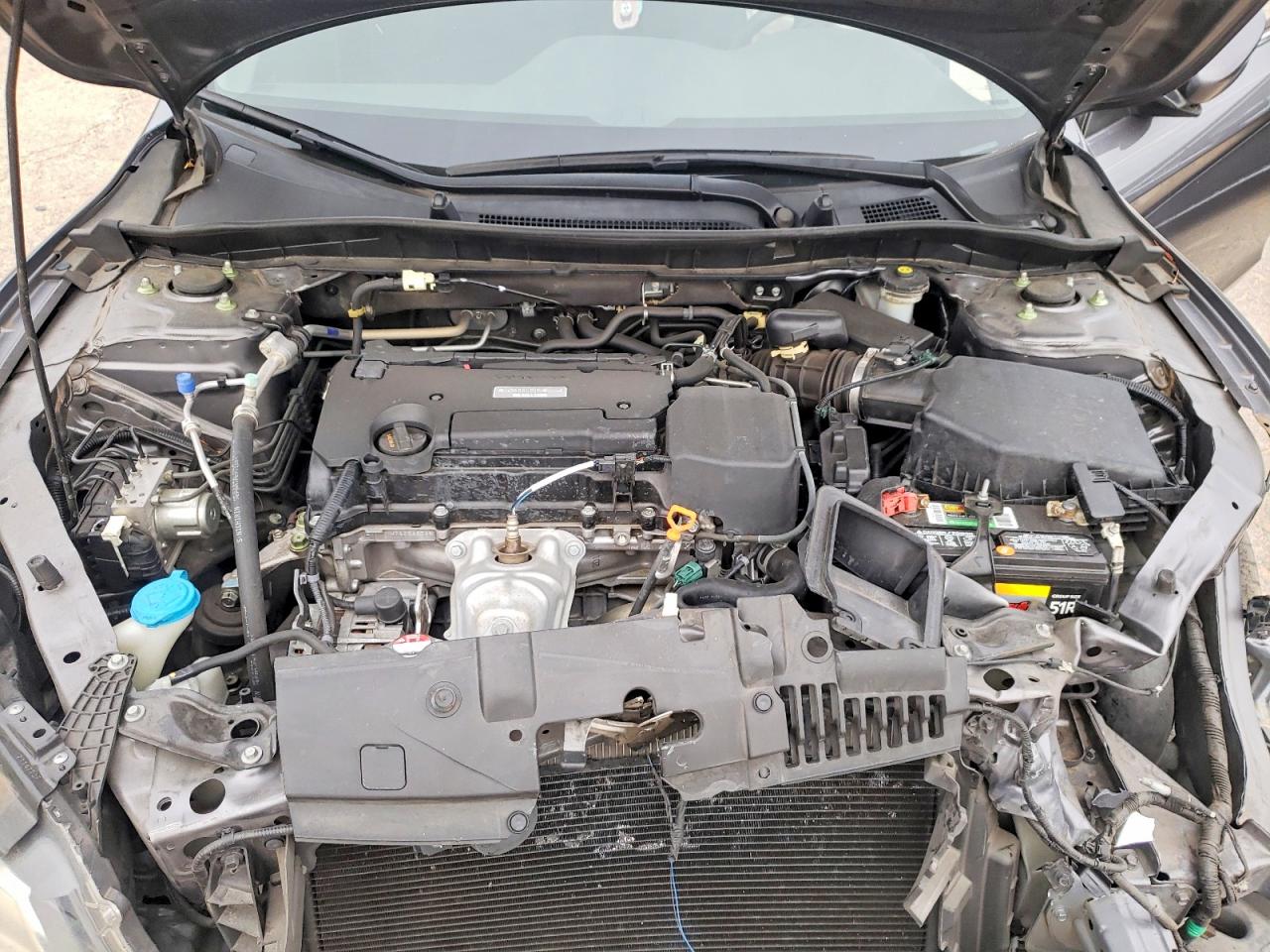2017 HONDA ACCORD LX photo 11