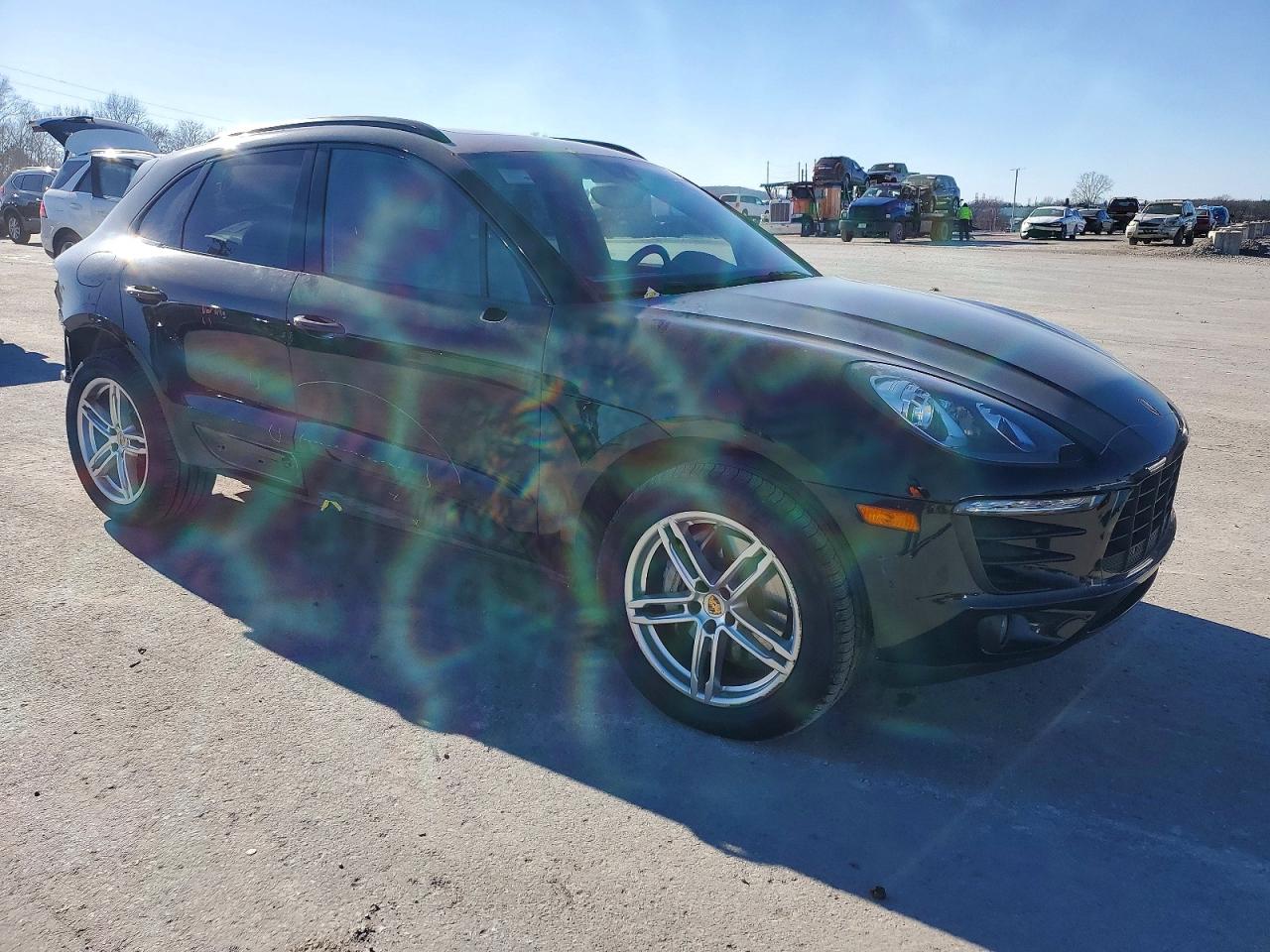 2017 PORSCHE MACAN photo 4