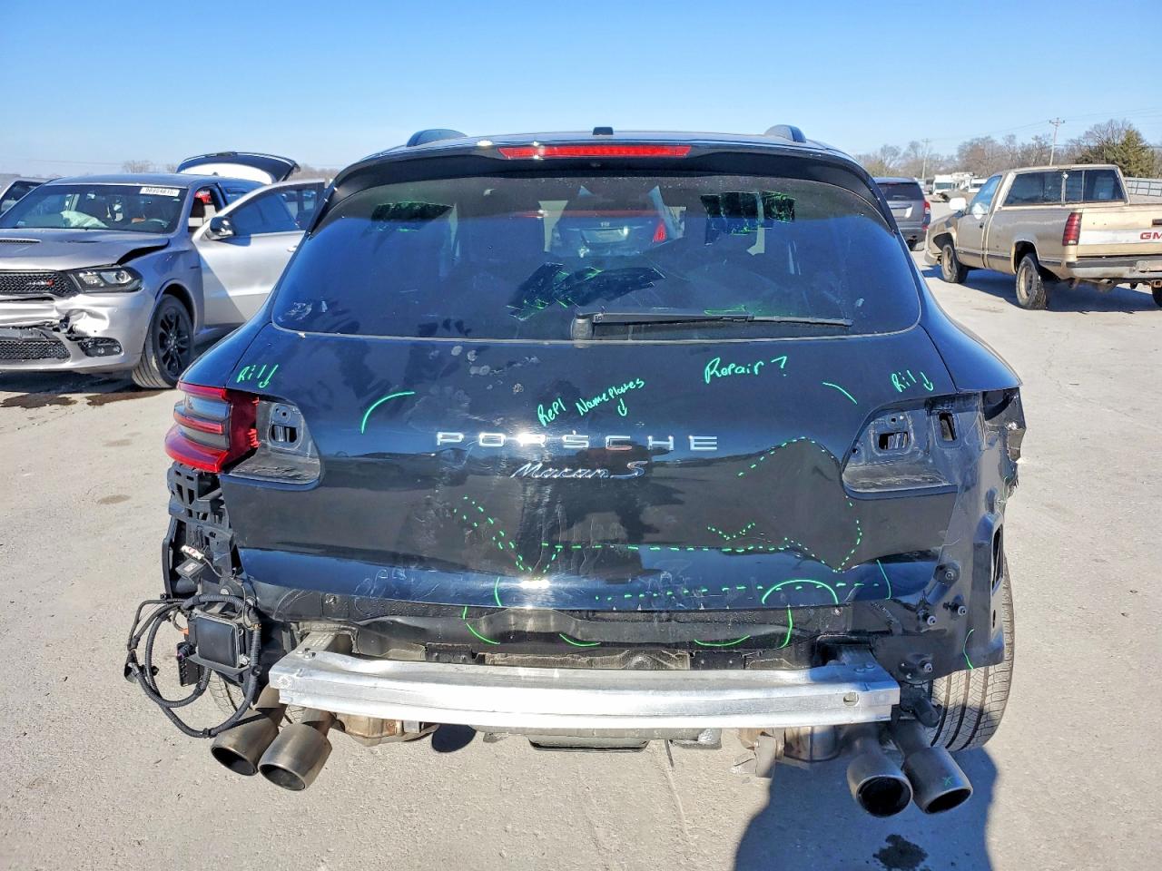 2017 PORSCHE MACAN photo 6
