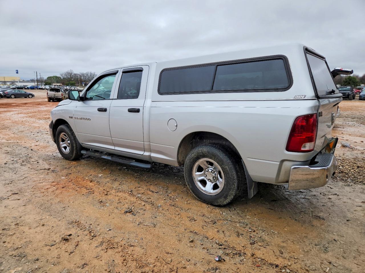 2011 DODGE RAM 1500 photo 2