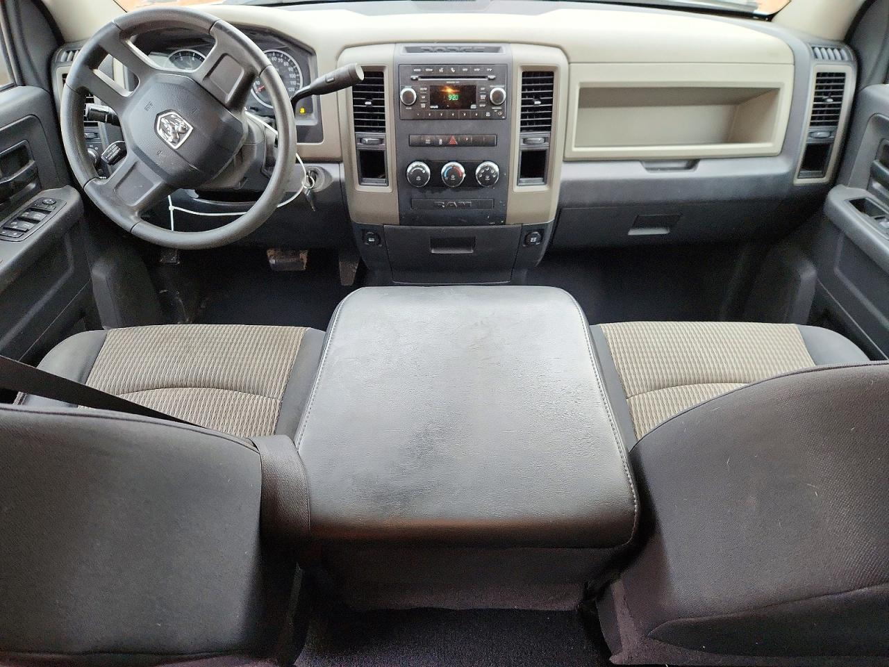 2011 DODGE RAM 1500 photo 8
