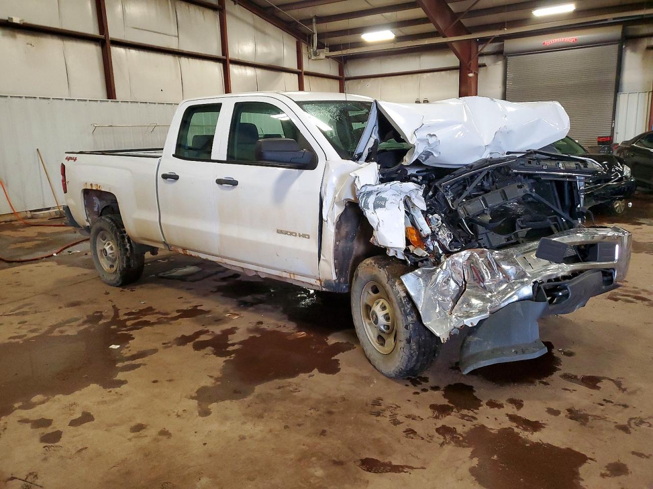 2016 CHEVROLET SILVERADO K2500 HEAVY DUTY photo 4
