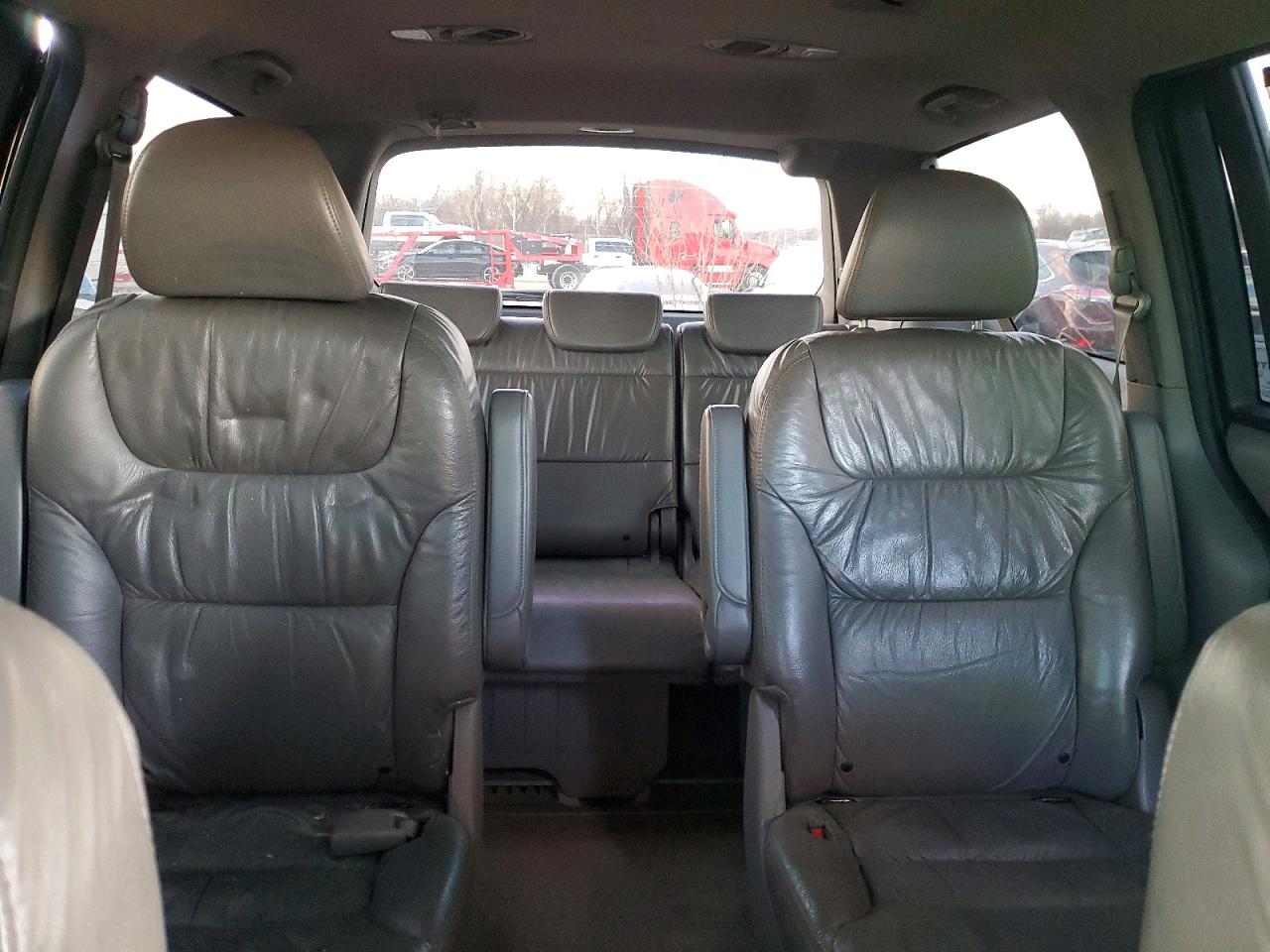 2010 HONDA ODYSSEY TOURING photo 10
