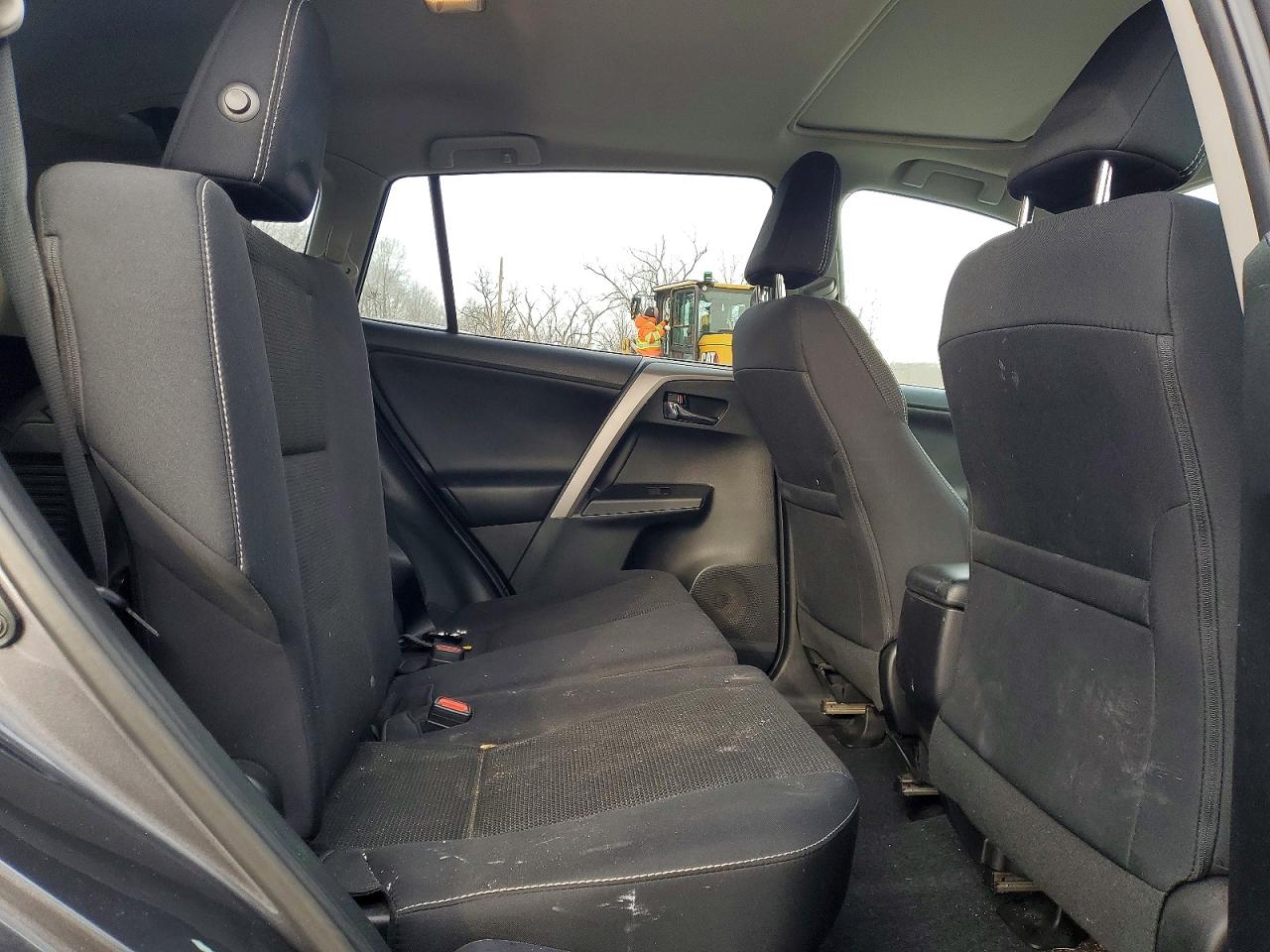 2017 TOYOTA RAV4 XLE photo 11