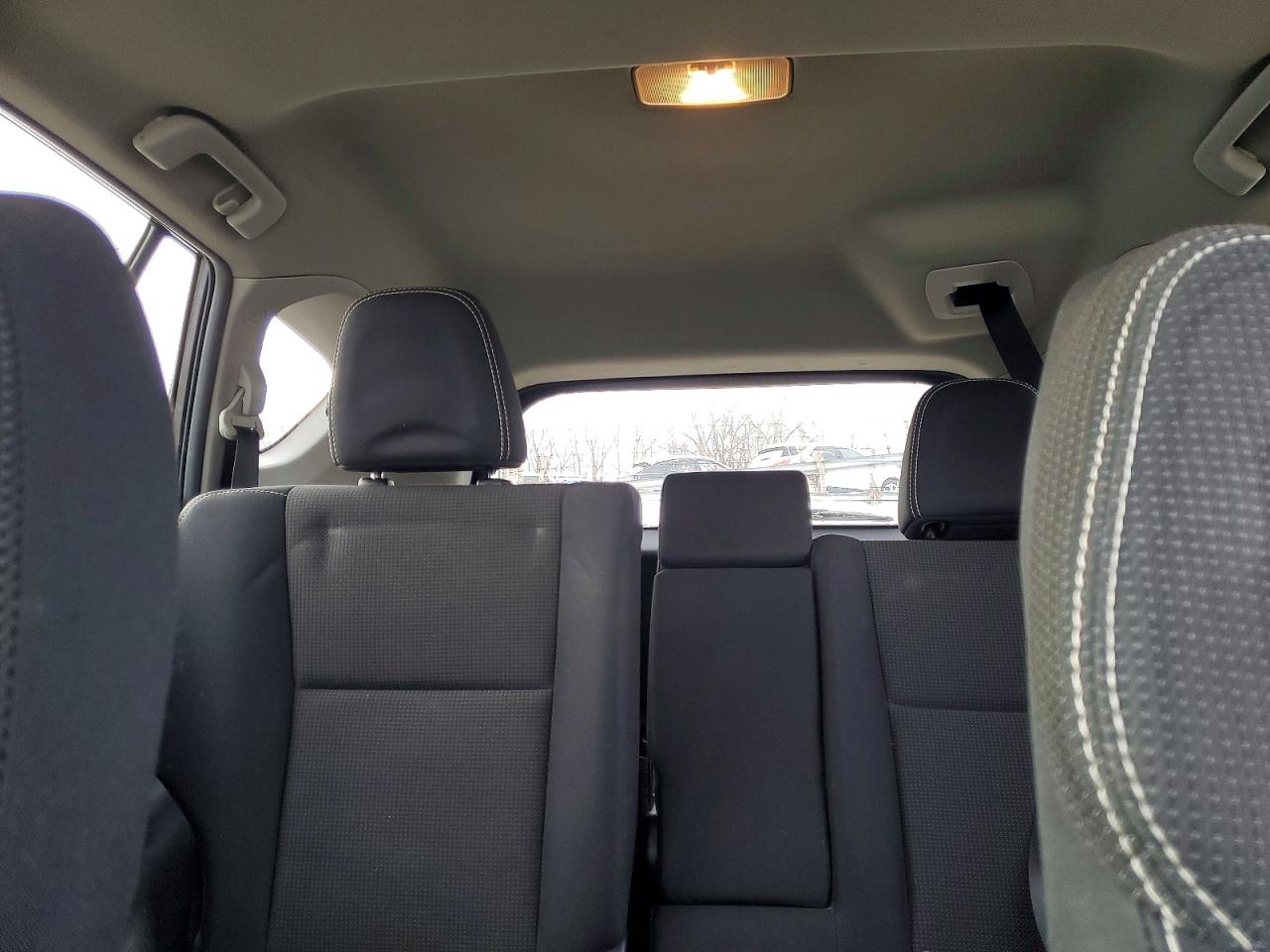 2017 TOYOTA RAV4 XLE photo 10