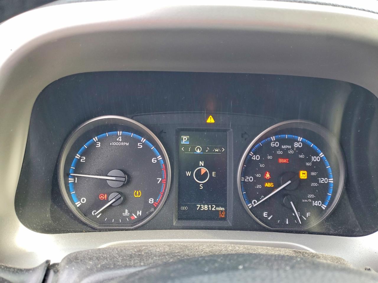 2017 TOYOTA RAV4 XLE photo 9