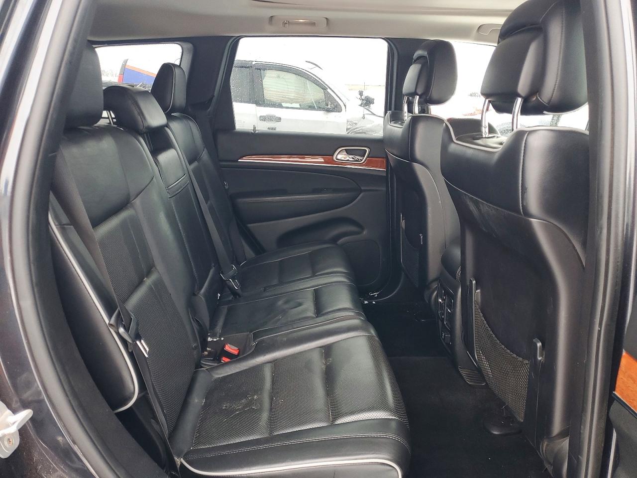 2012 JEEP GRAND CHEROKEE OVERLAND photo 11