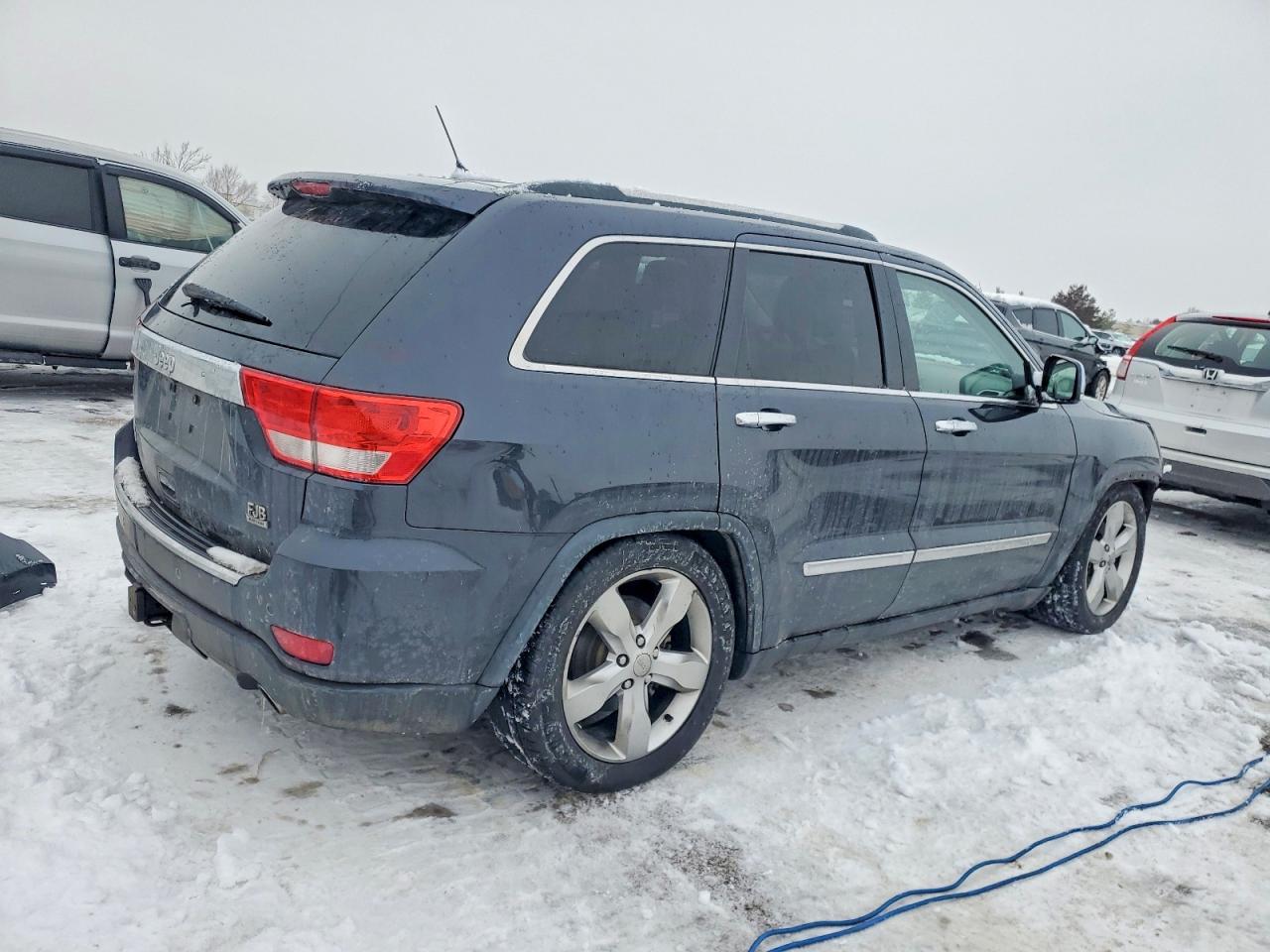 2012 JEEP GRAND CHEROKEE OVERLAND photo 3