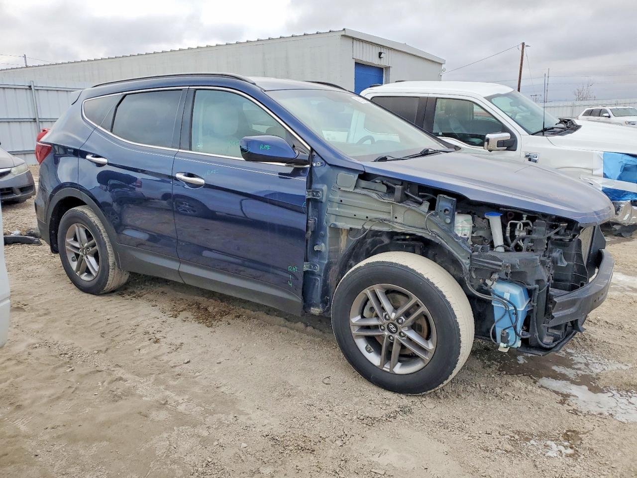 2017 HYUNDAI SANTA FE SPORT photo 4