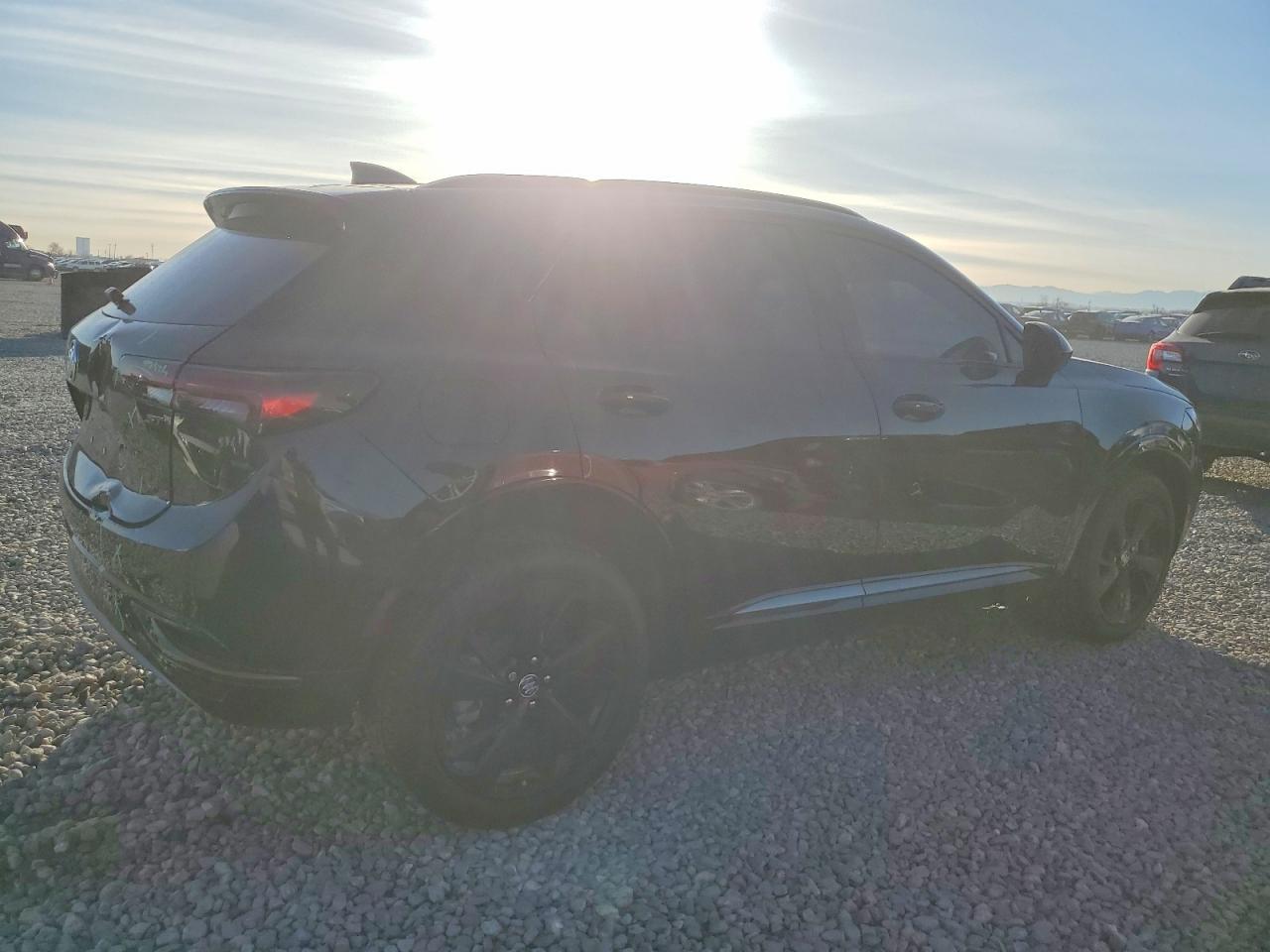 2023 BUICK ENVISION ESSENCE photo 3