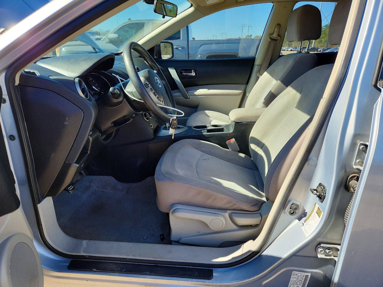 2013 NISSAN ROGUE S photo 7