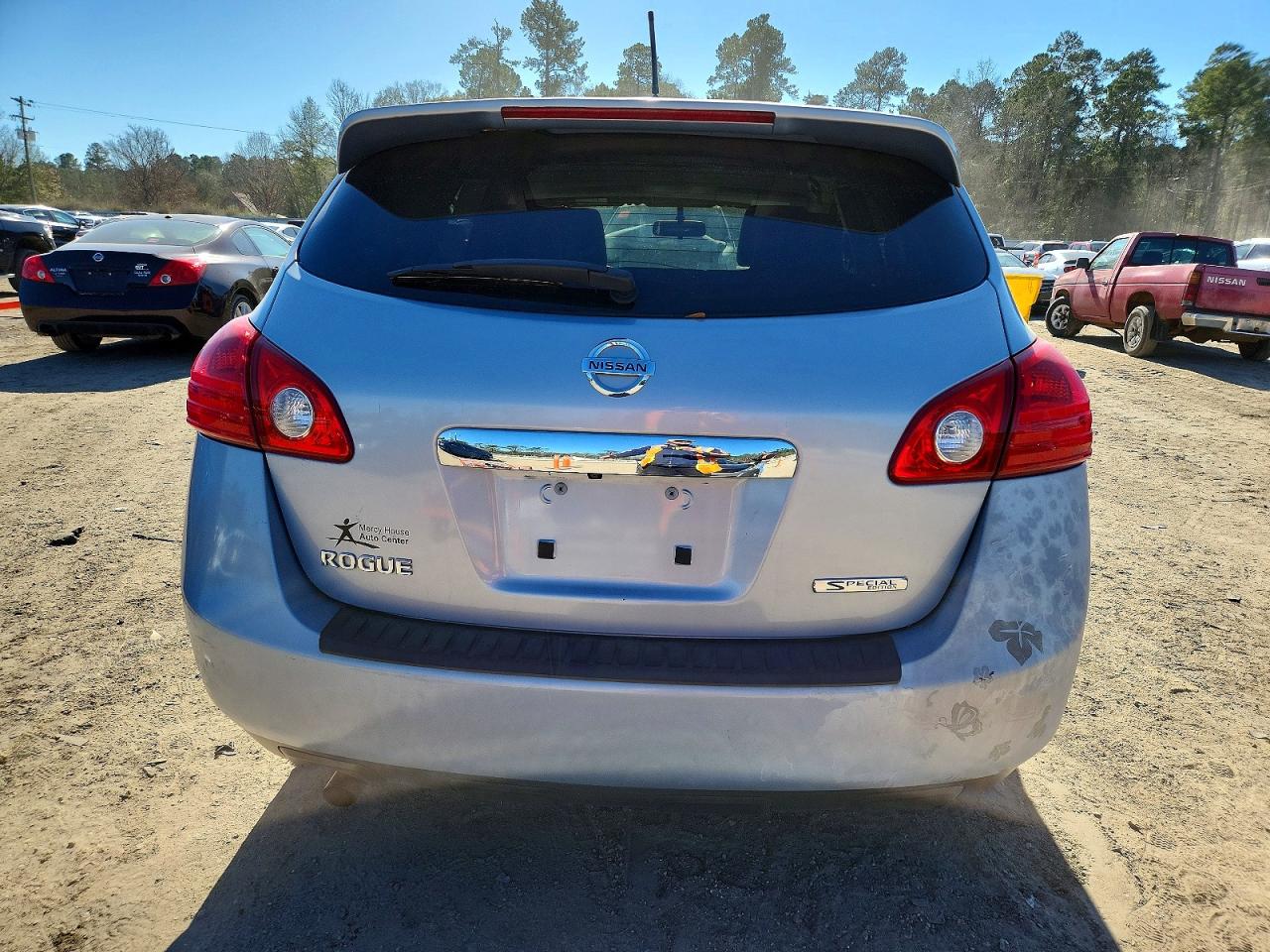 2013 NISSAN ROGUE S photo 6