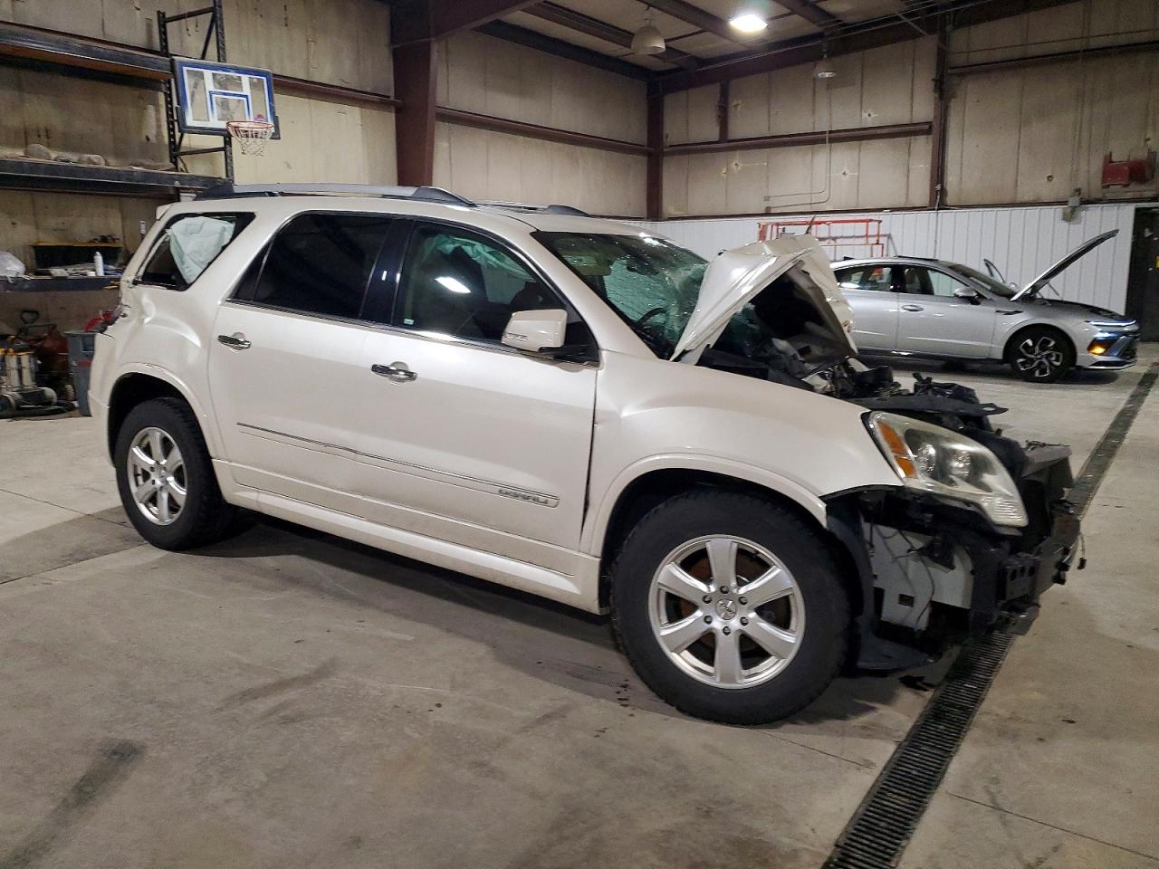 2011 GMC ACADIA DENALI photo 4