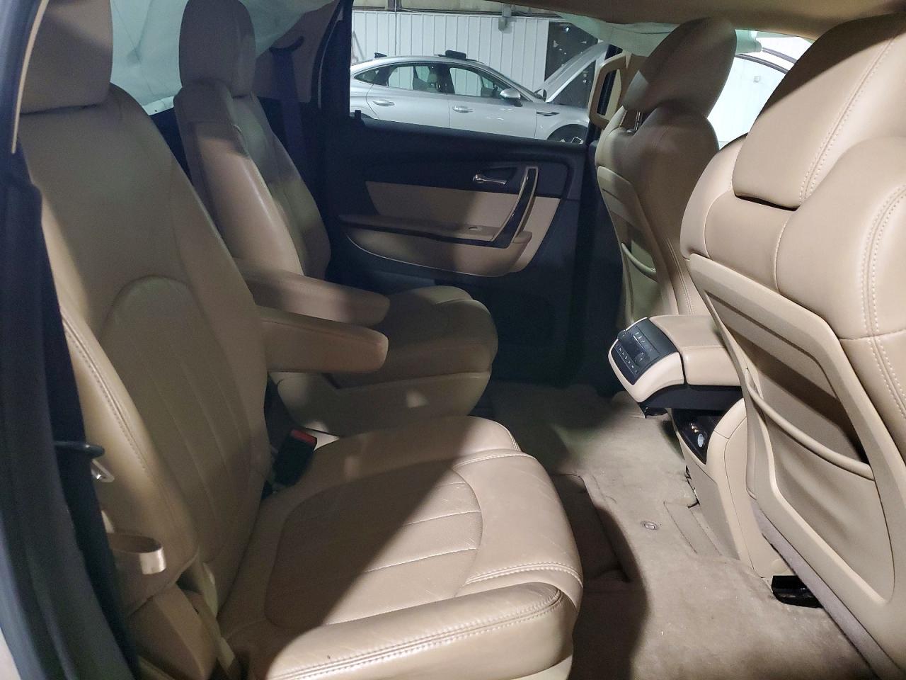 2011 GMC ACADIA DENALI photo 11
