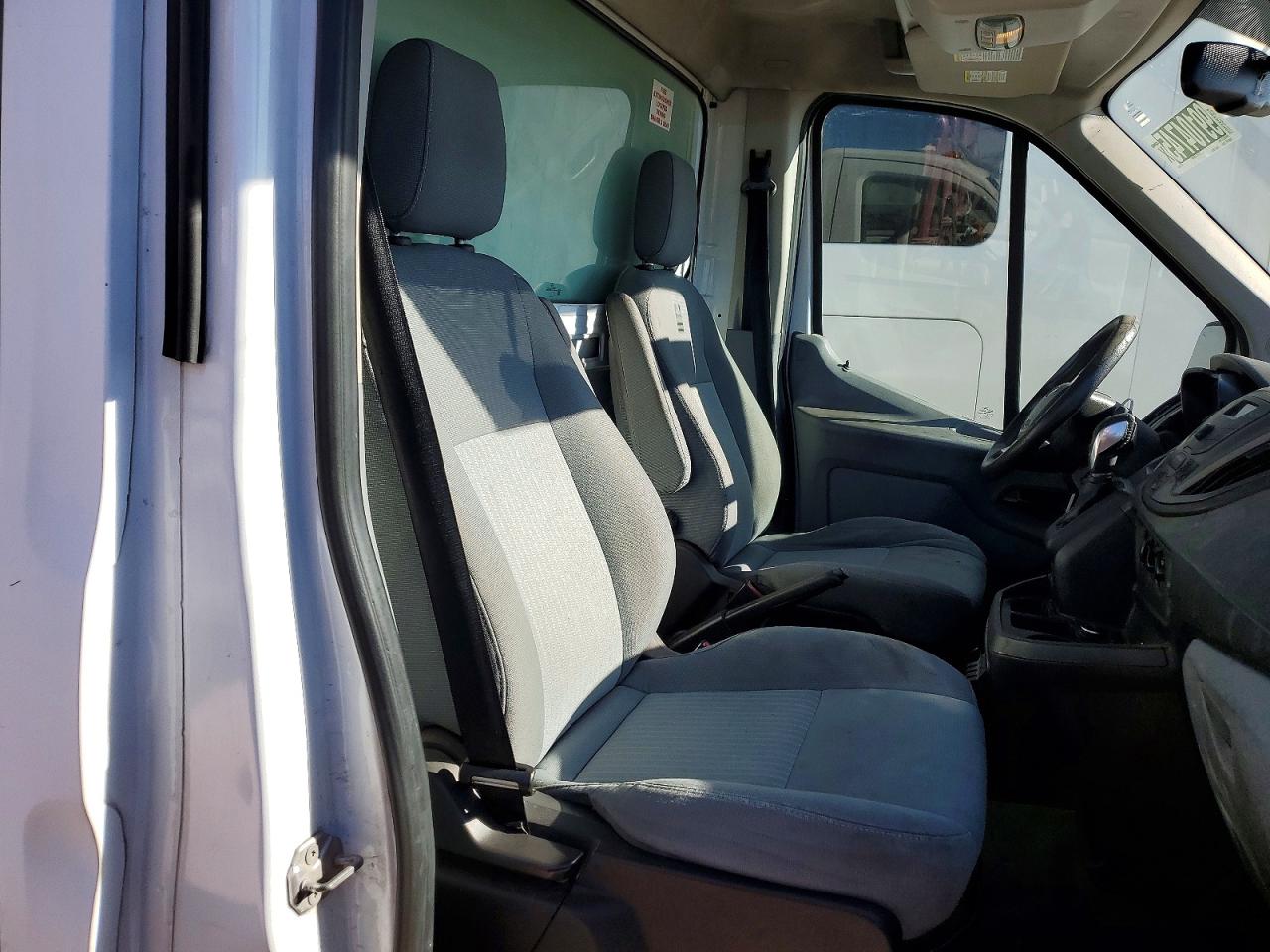 2016 FORD TRANSIT BOX TRUCK photo 10
