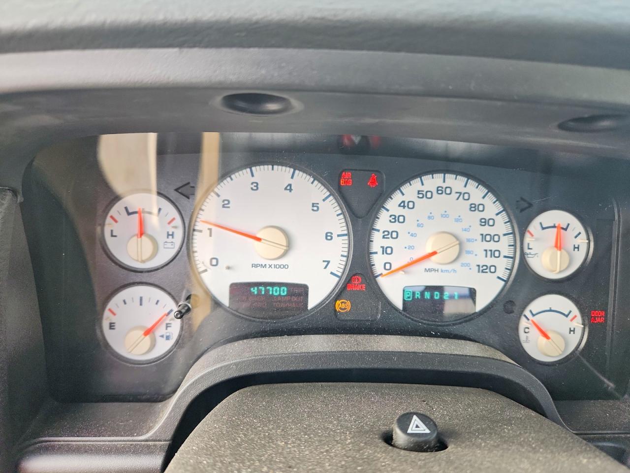 2004 DODGE RAM 1500 ST photo 9