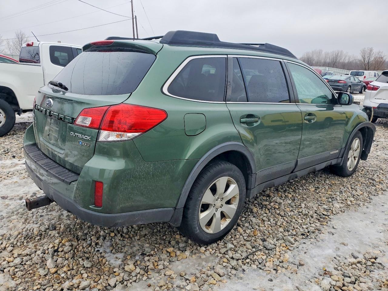 2010 SUBARU OUTBACK 2.5I PREMIUM photo 3