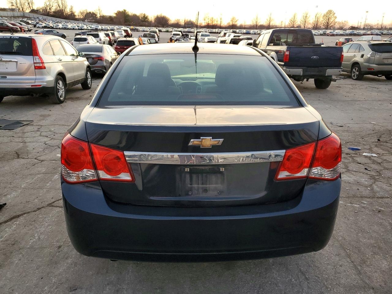 2014 CHEVROLET CRUZE LS photo 6
