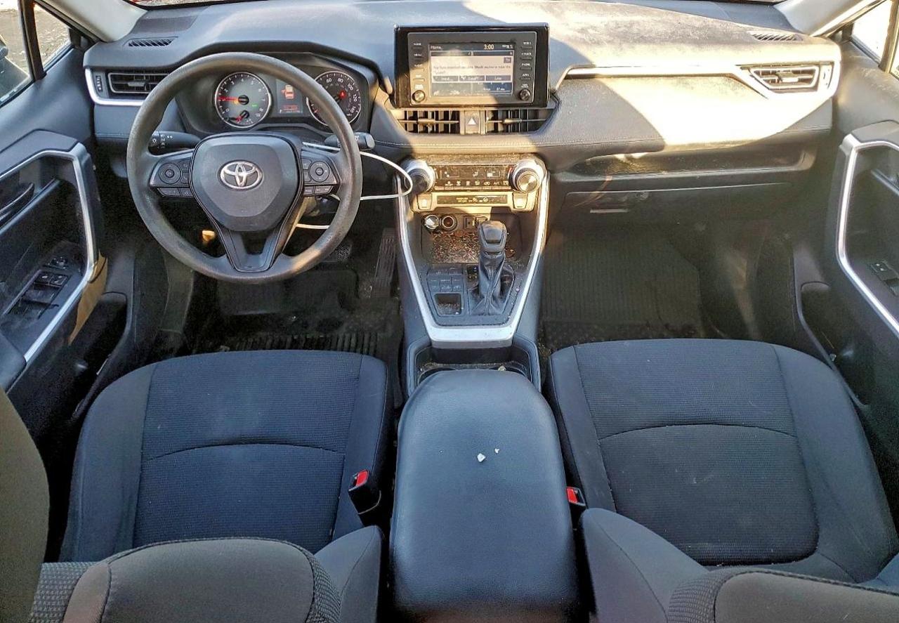 2019 TOYOTA RAV4 LE photo 15