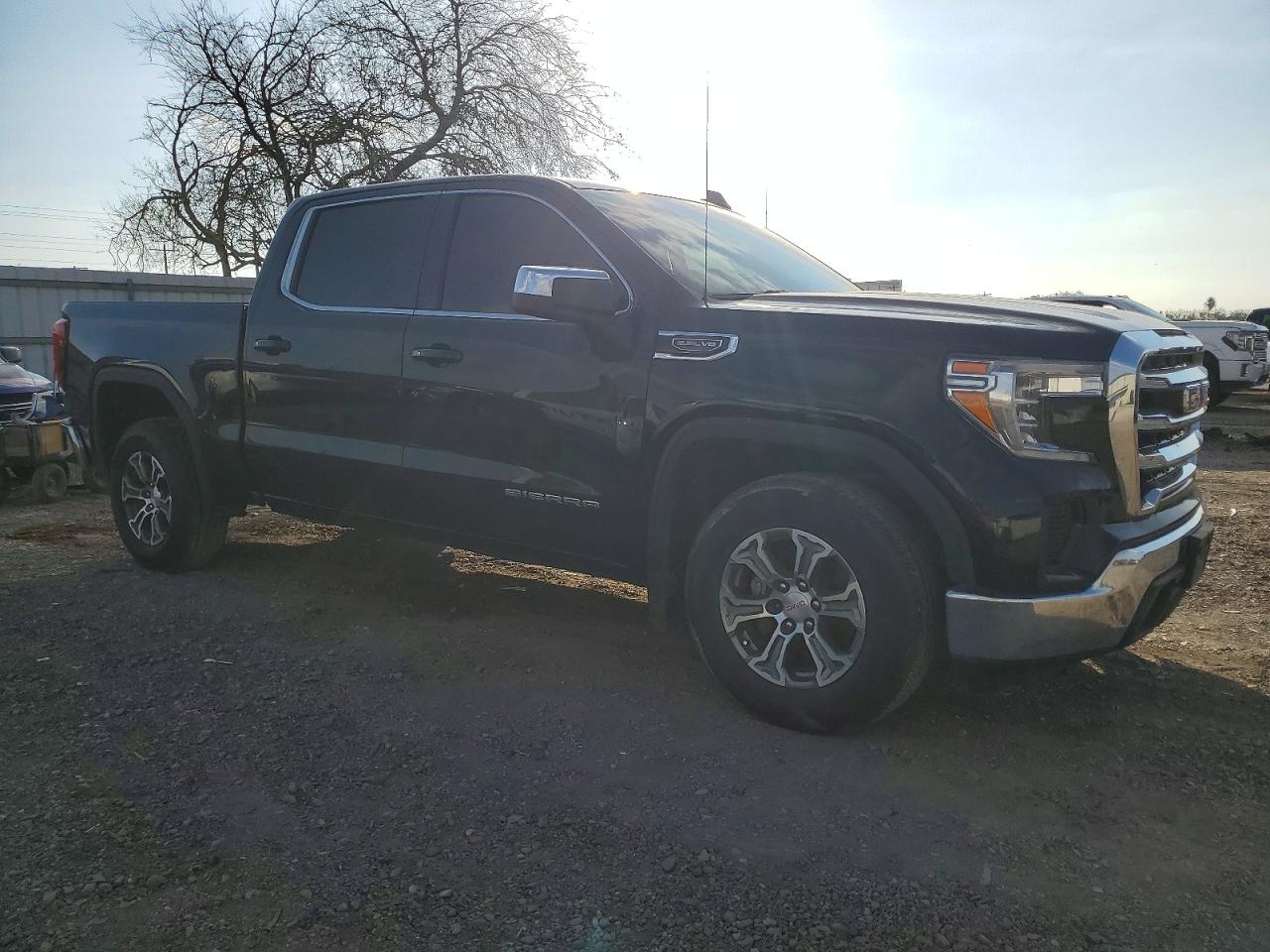 2019 GMC SIERRA C1500 SLE photo 4
