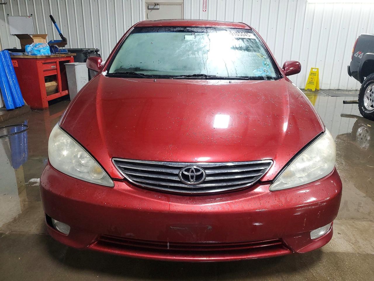 2005 TOYOTA CAMRY XLE V6 photo 9