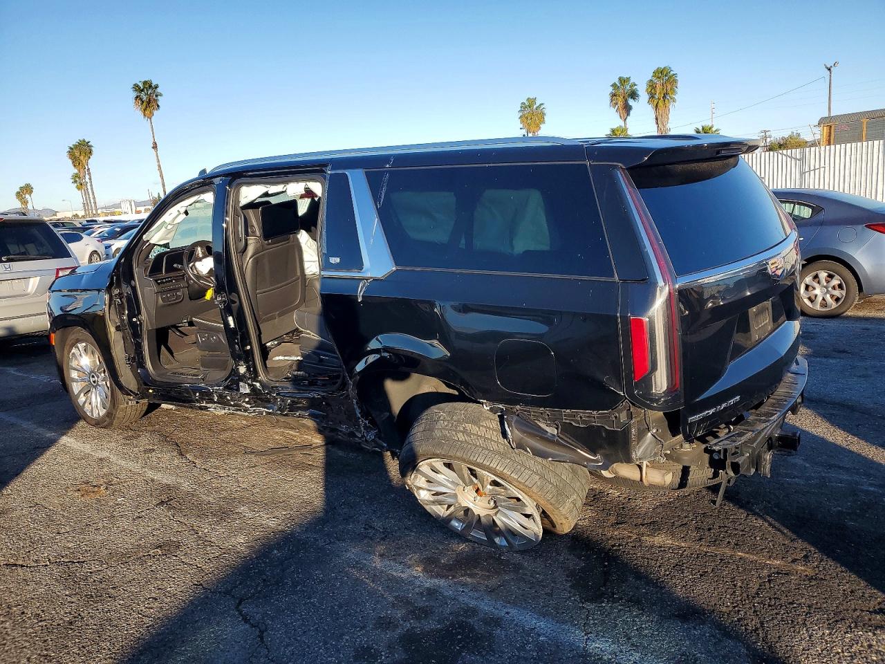 2023 CADILLAC ESCALADE ESV PREMIUM LUXURY photo 2